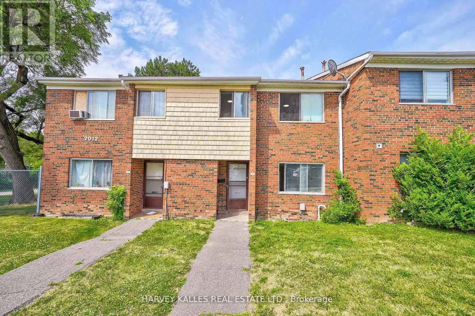 TH602 - 2012 SHEPPARD AVENUE W