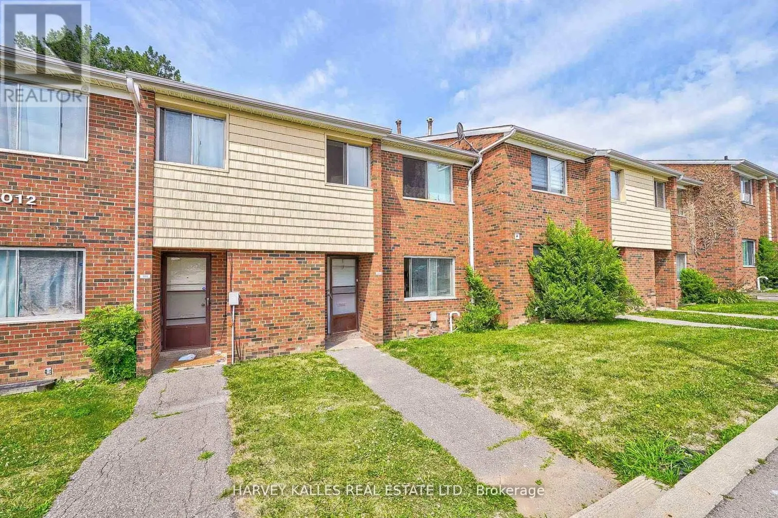 TH602 - 2012 SHEPPARD AVENUE W