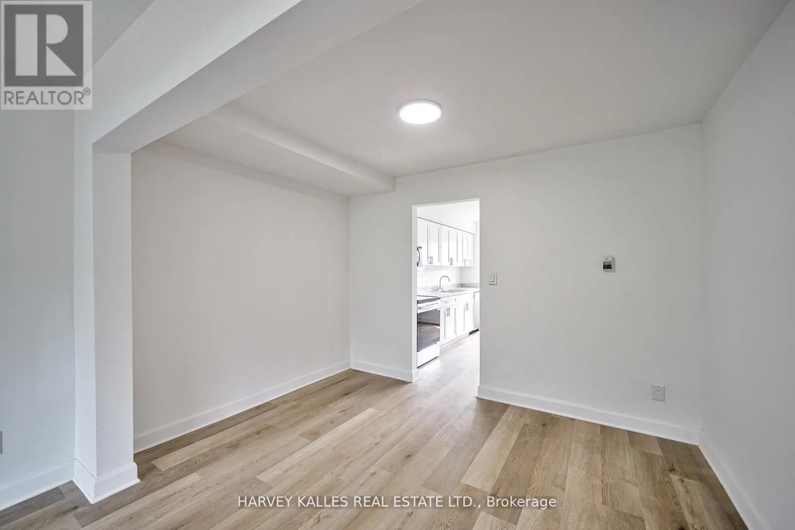 TH602 - 2012 SHEPPARD AVENUE W