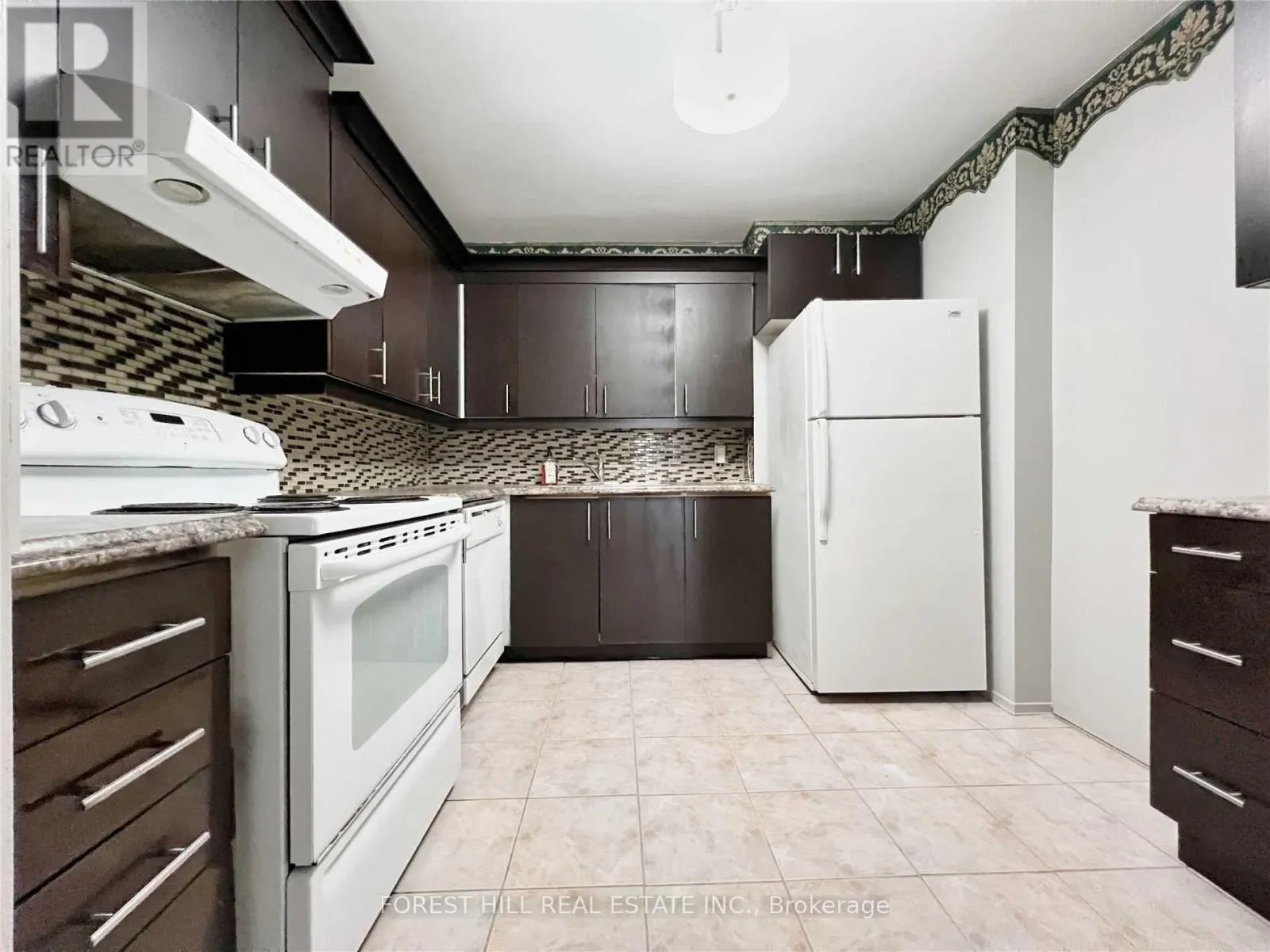 1506 - 3559 EGLINTON AVENUE