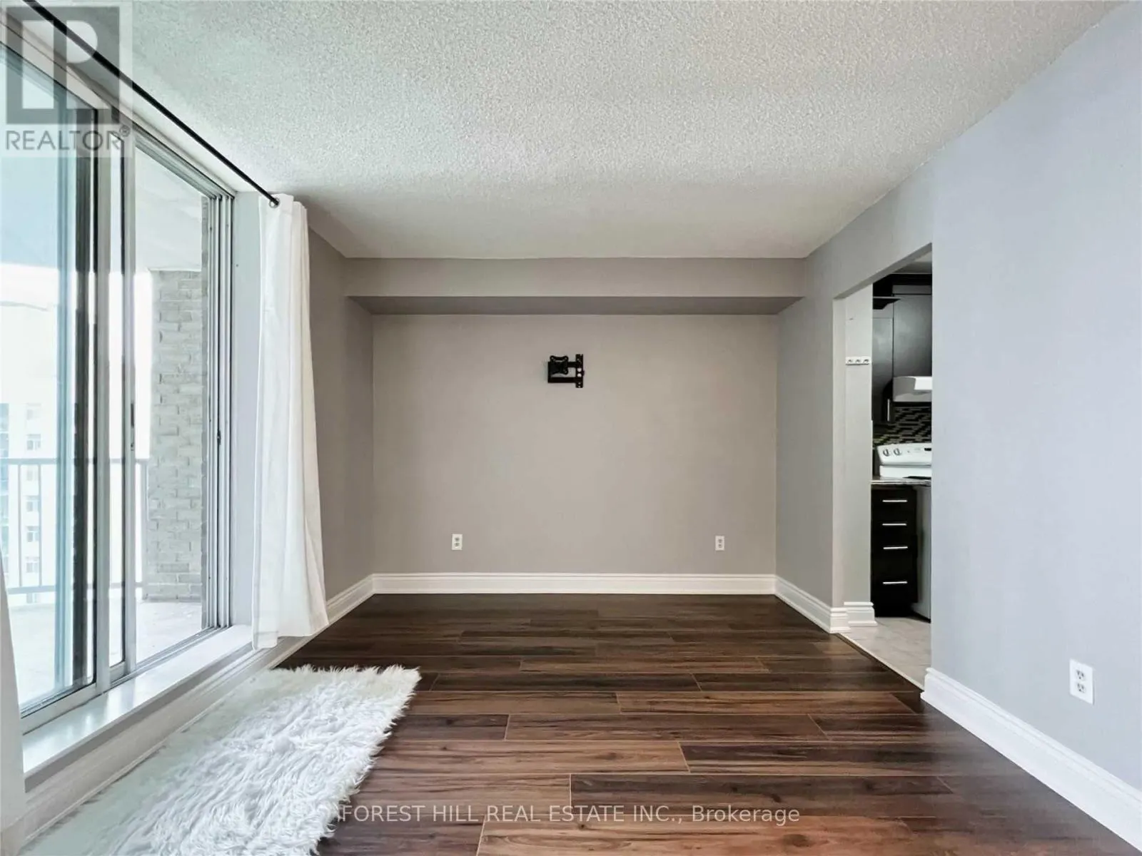 1506 - 3559 EGLINTON AVENUE