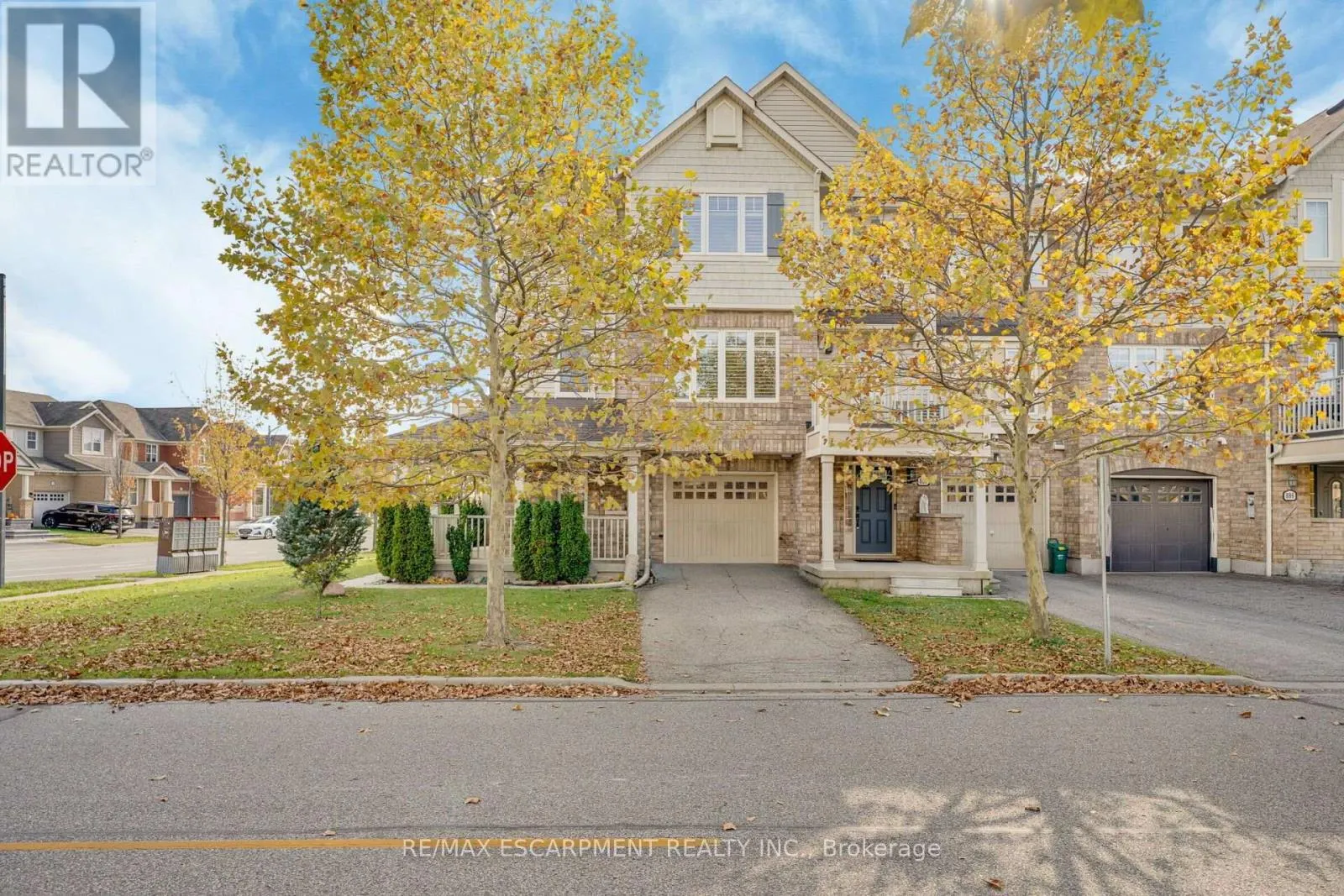 890 FOWLES COURT