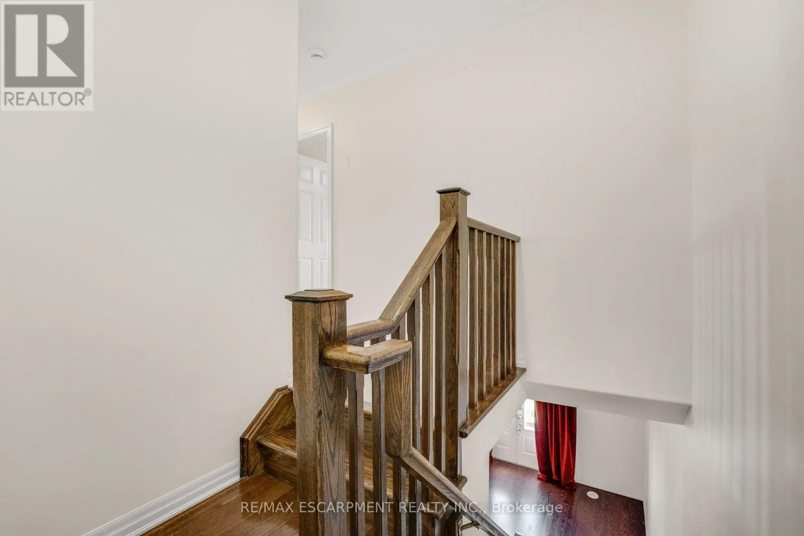 890 FOWLES COURT