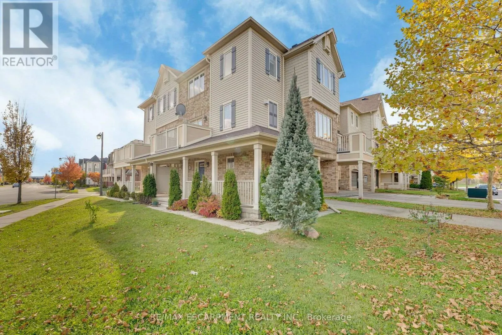 890 FOWLES COURT