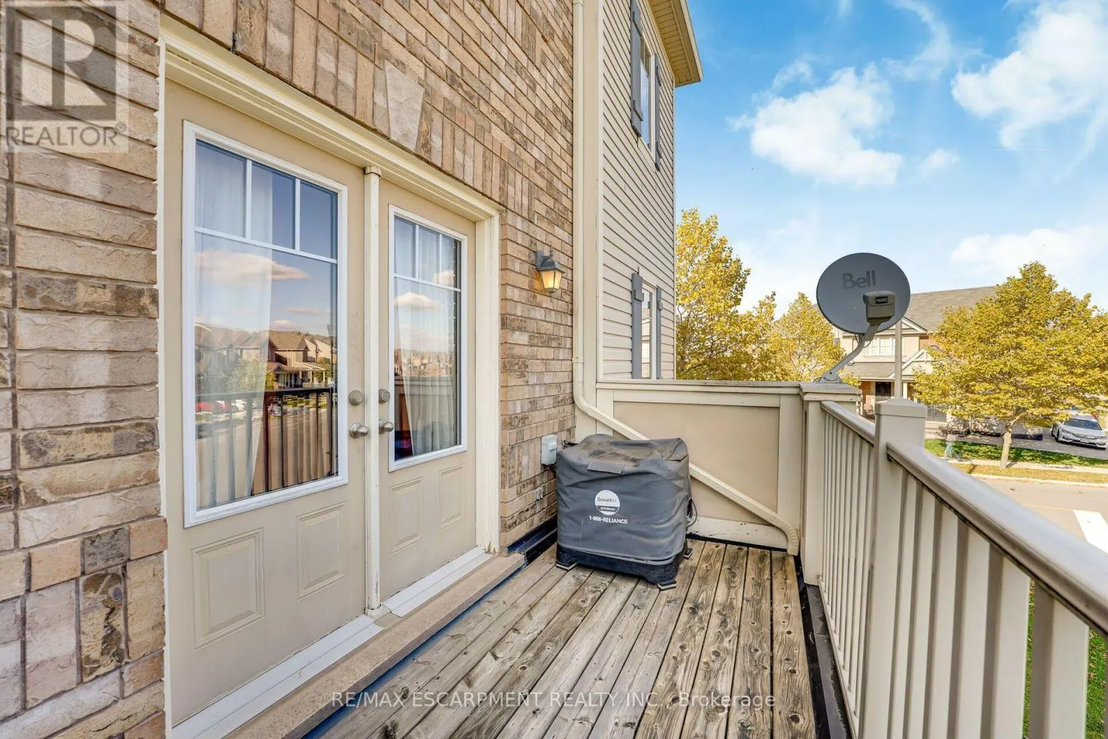 890 FOWLES COURT