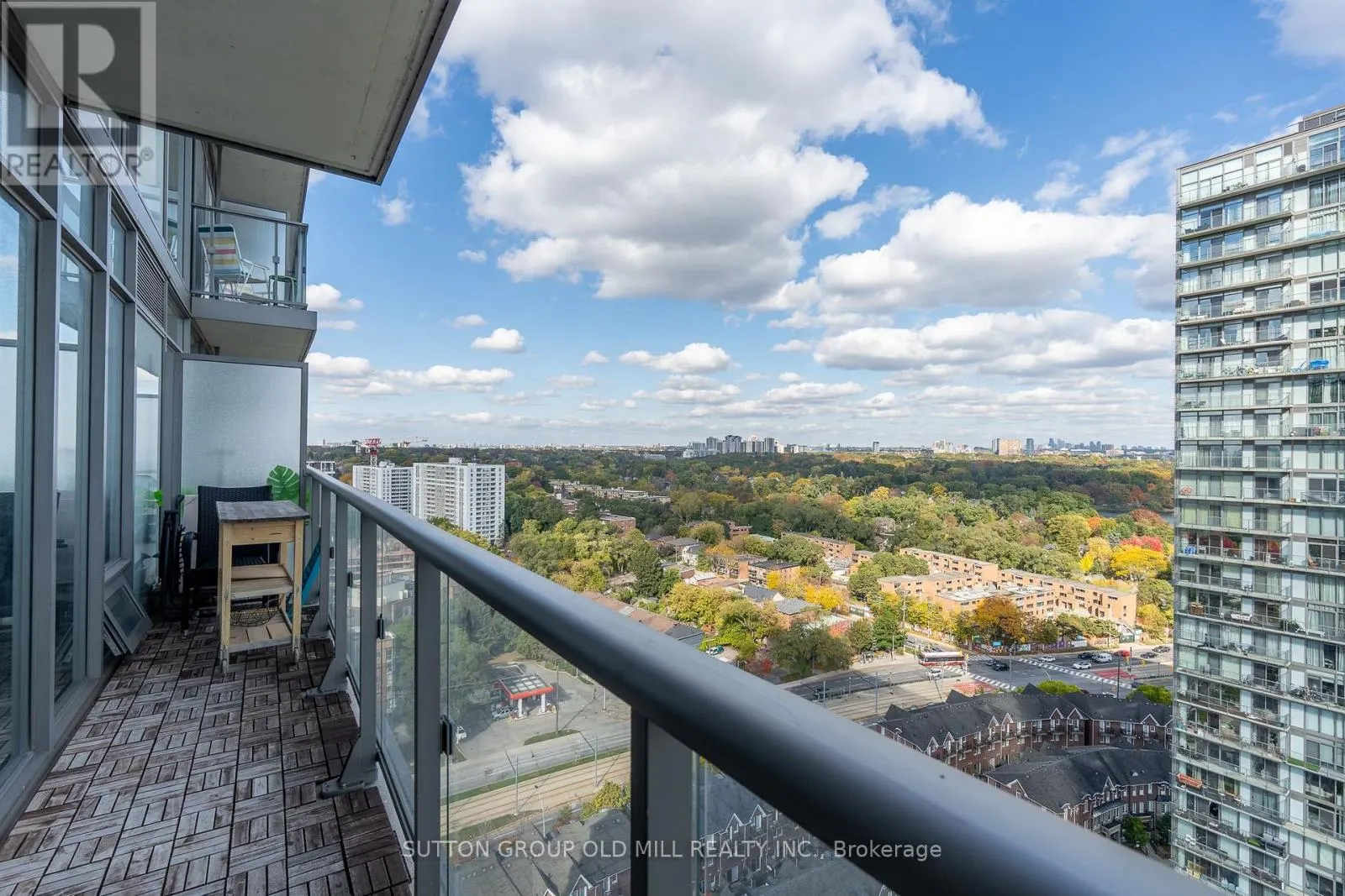 2014 - 105 THE QUEENSWAY WAY