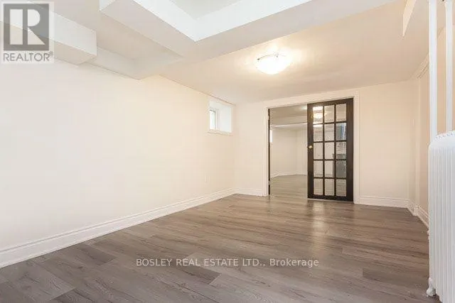 LOWER - 1498 KING STREET W