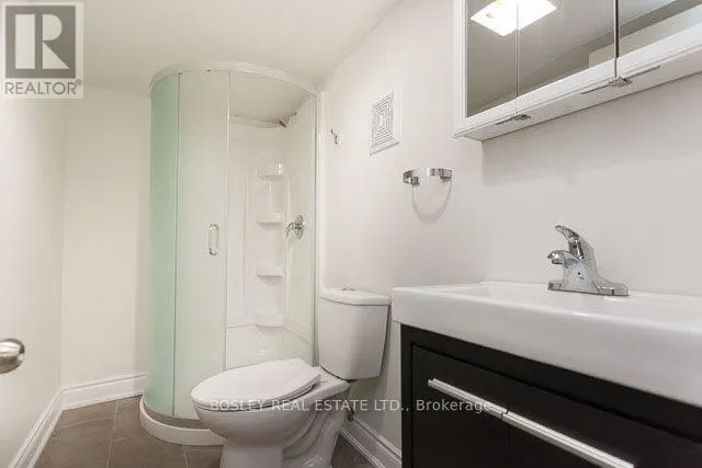 LOWER - 1498 KING STREET W