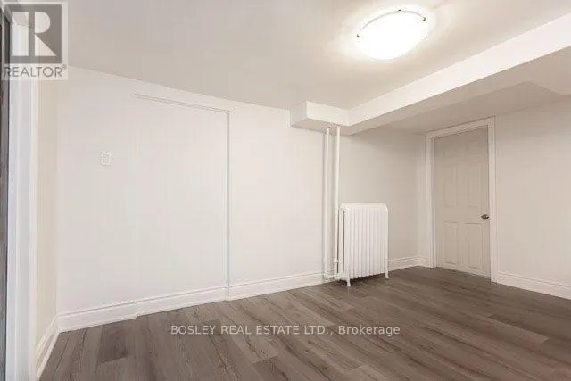 LOWER - 1498 KING STREET W