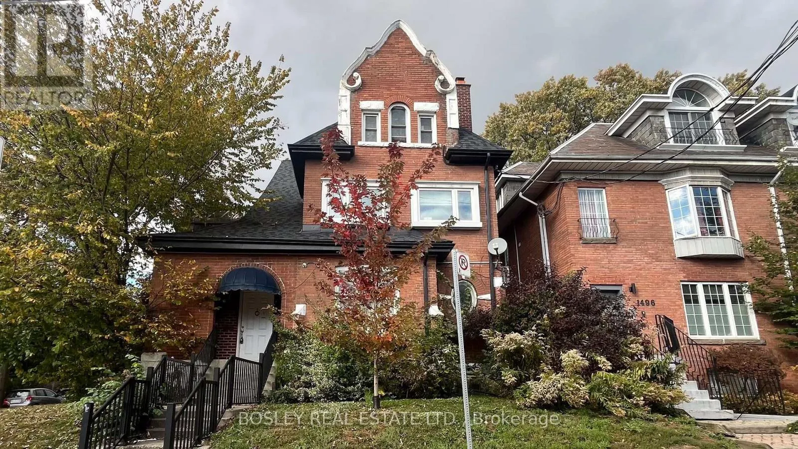 LOWER - 1498 KING STREET W