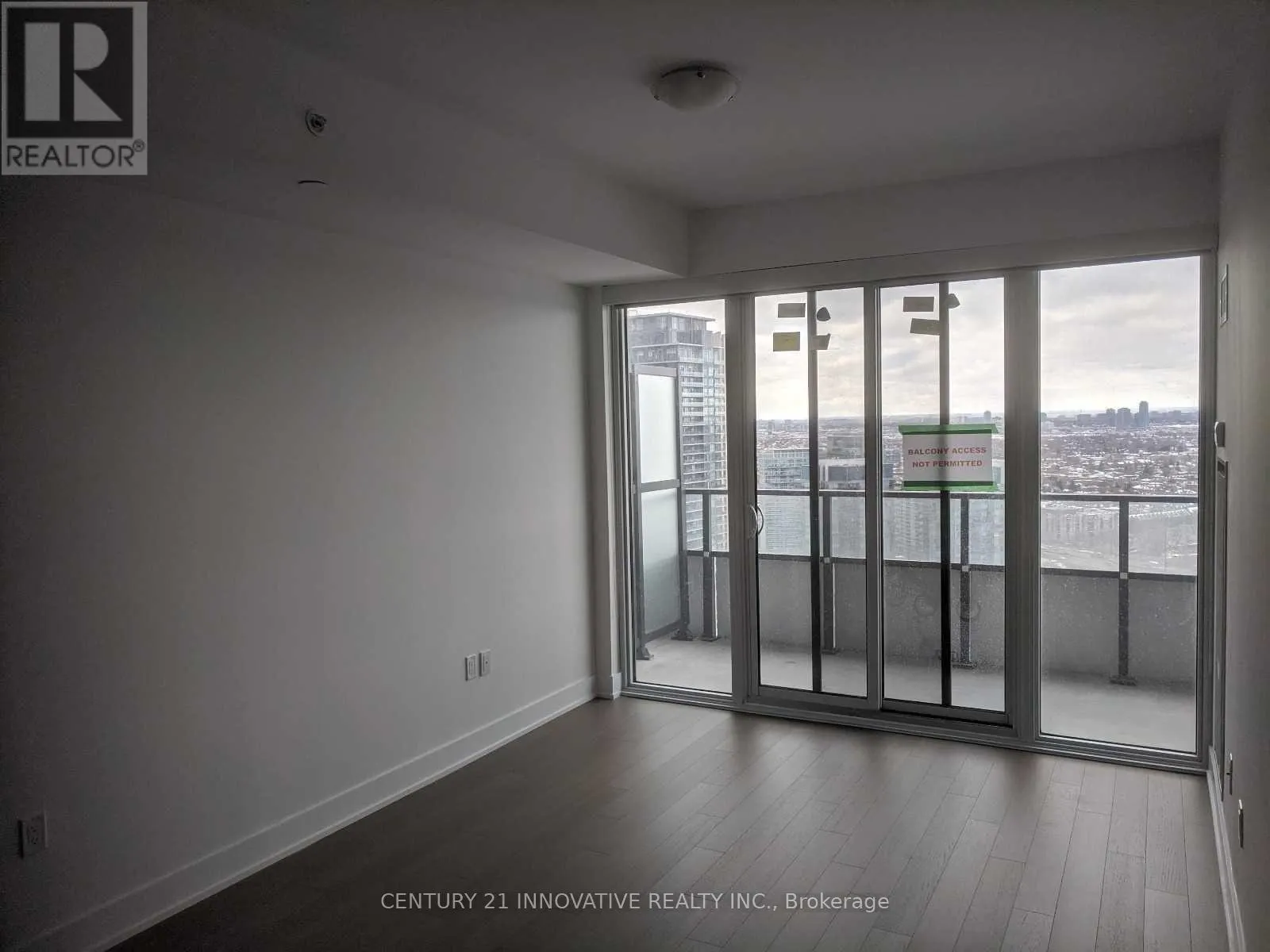 3712 - 30 SHORE BREEZE DRIVE