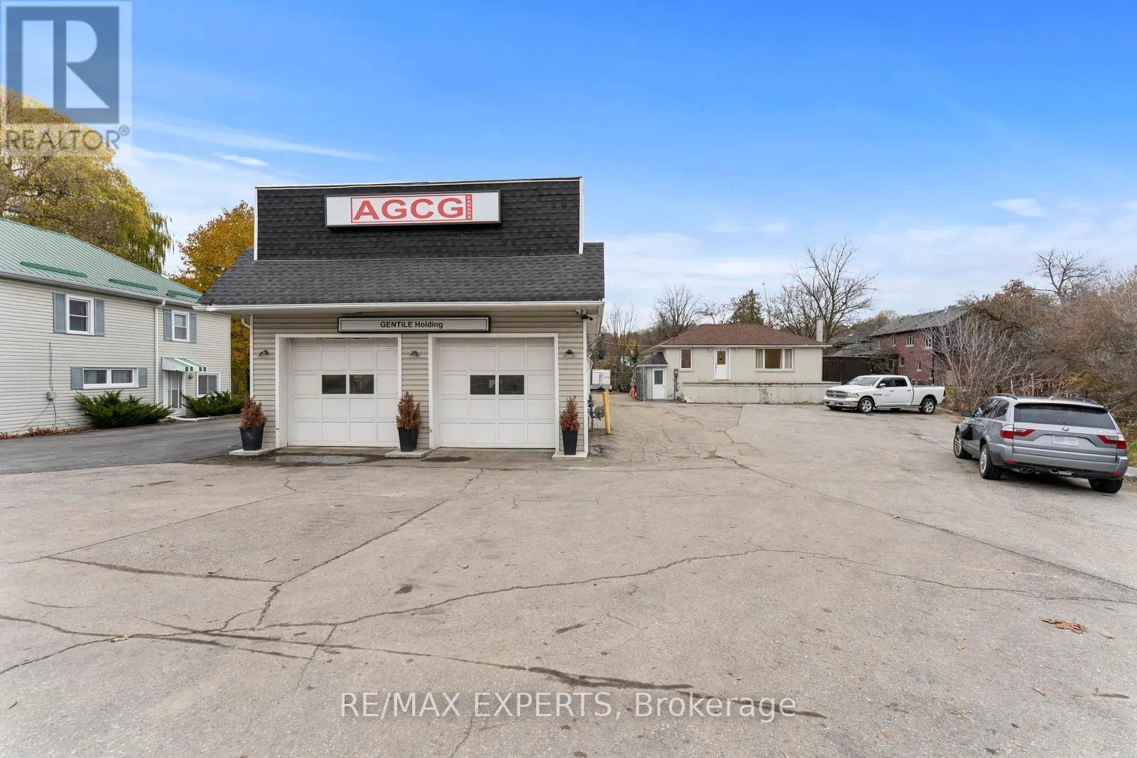 142 KING STREET E