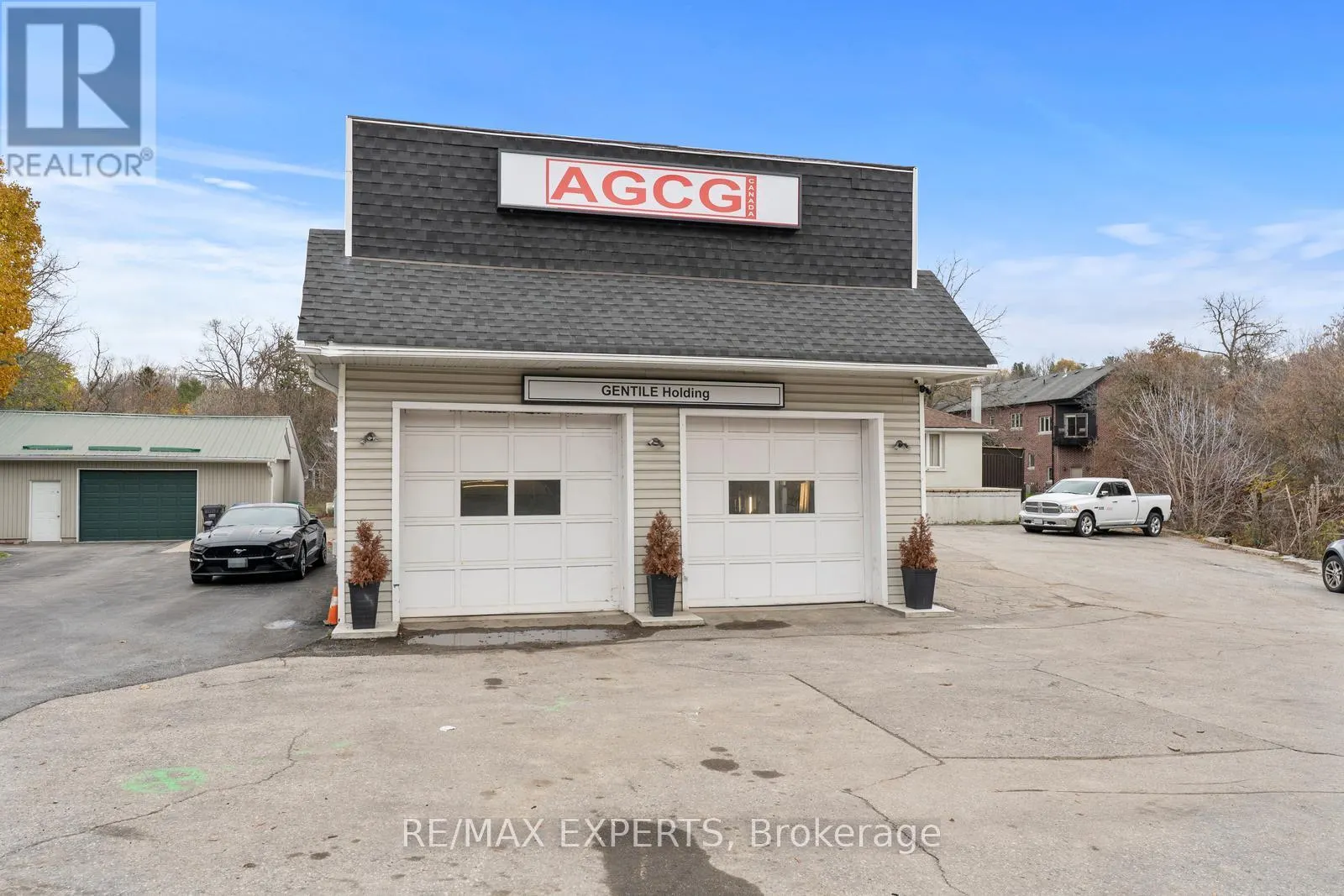 142 KING STREET E