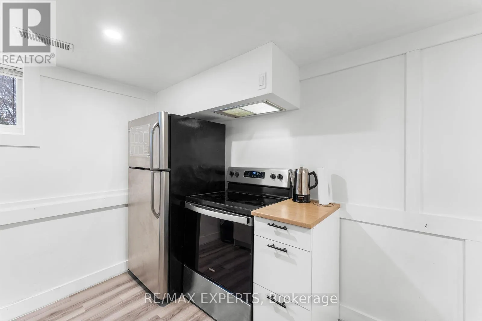 142 KING STREET E