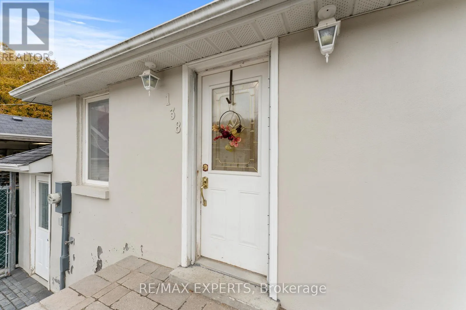 142 KING STREET E