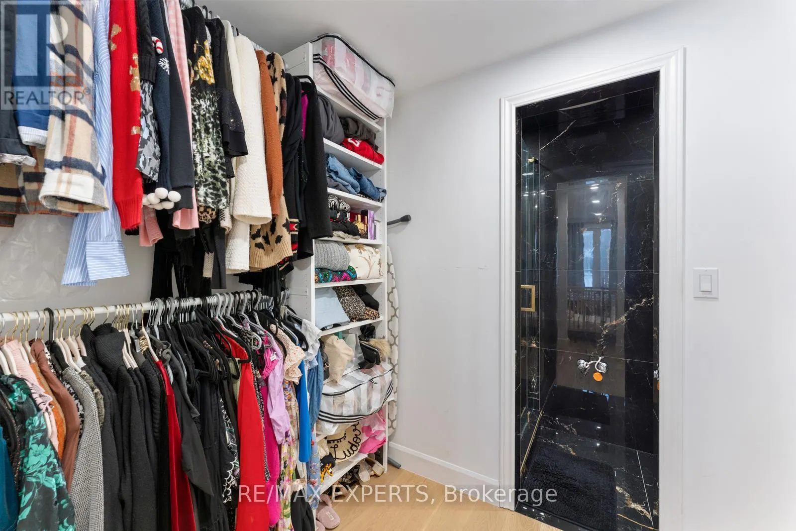 142 KING STREET E
