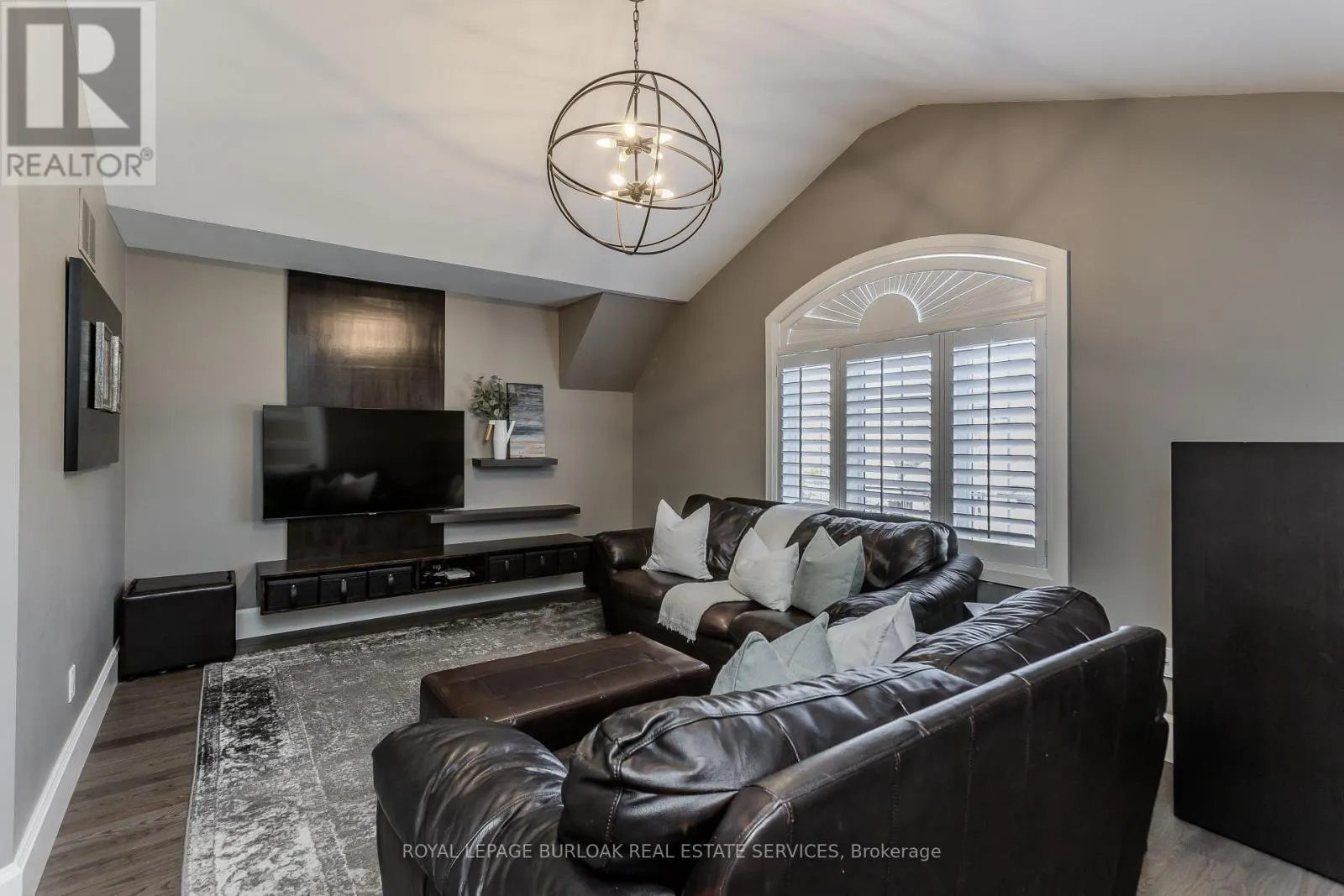 2248 ELMSIDE CRESCENT