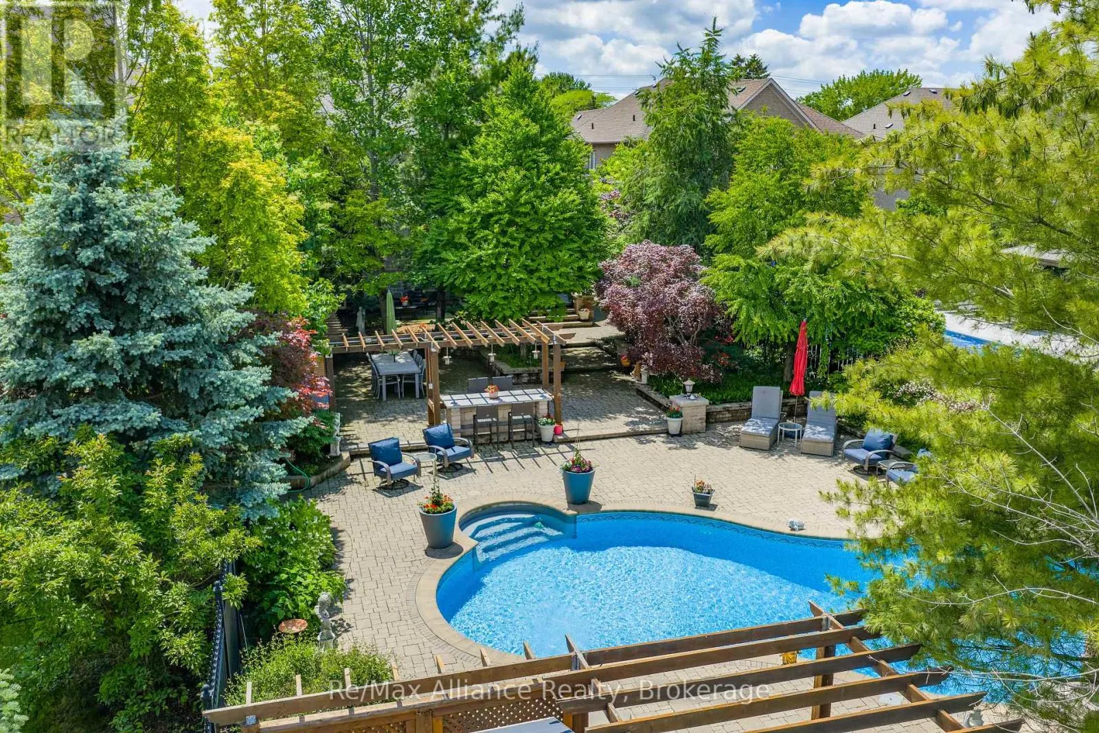 203 BURLOAK DRIVE