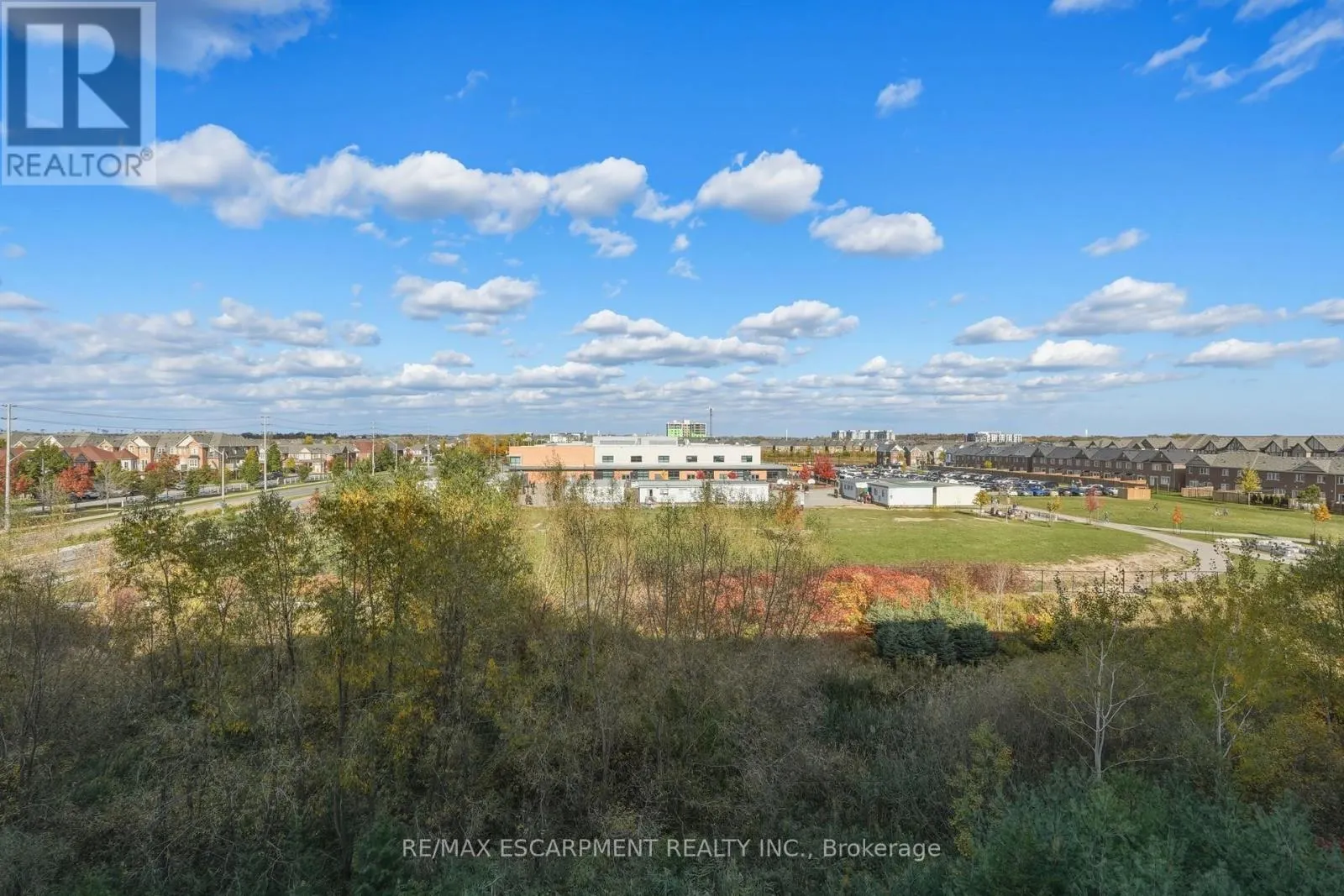 424 - 1105 LEGER WAY
