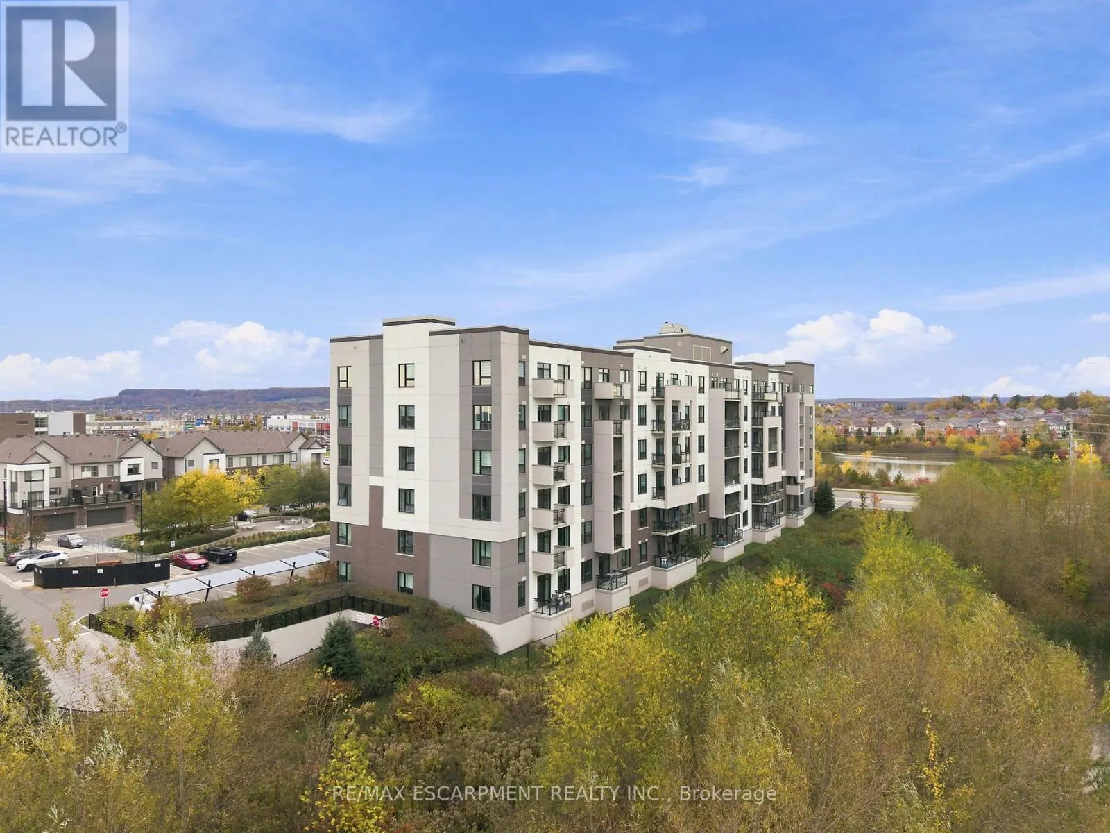 424 - 1105 LEGER WAY