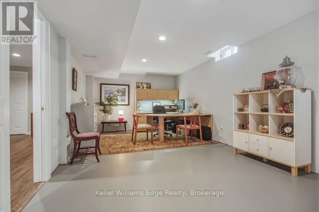 2084 MCKERLIE CRESCENT