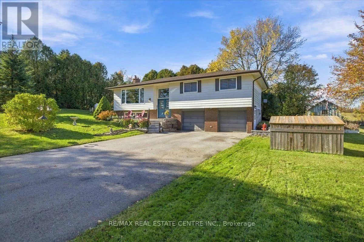 9032 32 ND SIDE ROAD