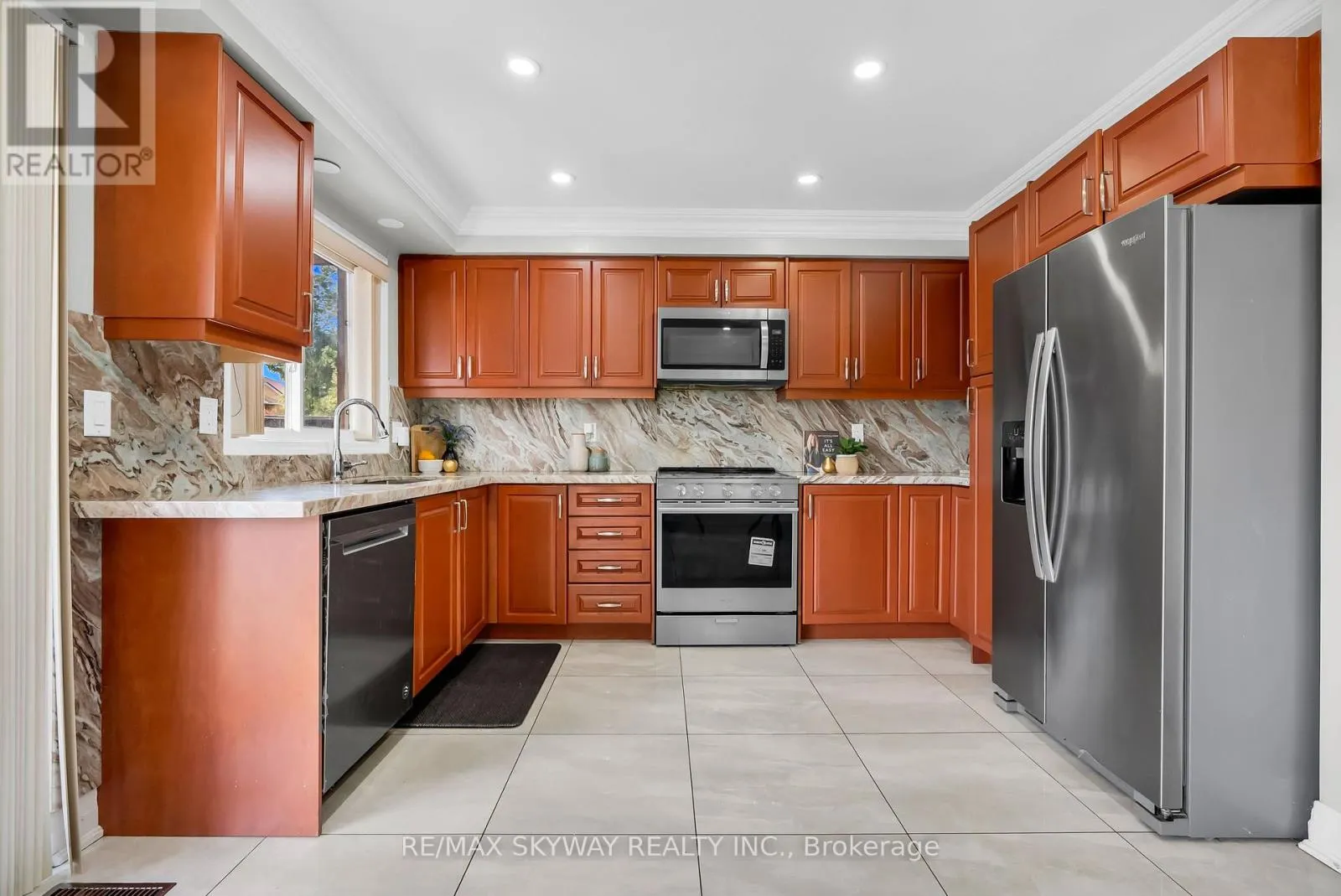 6214 MIRIAM WAY