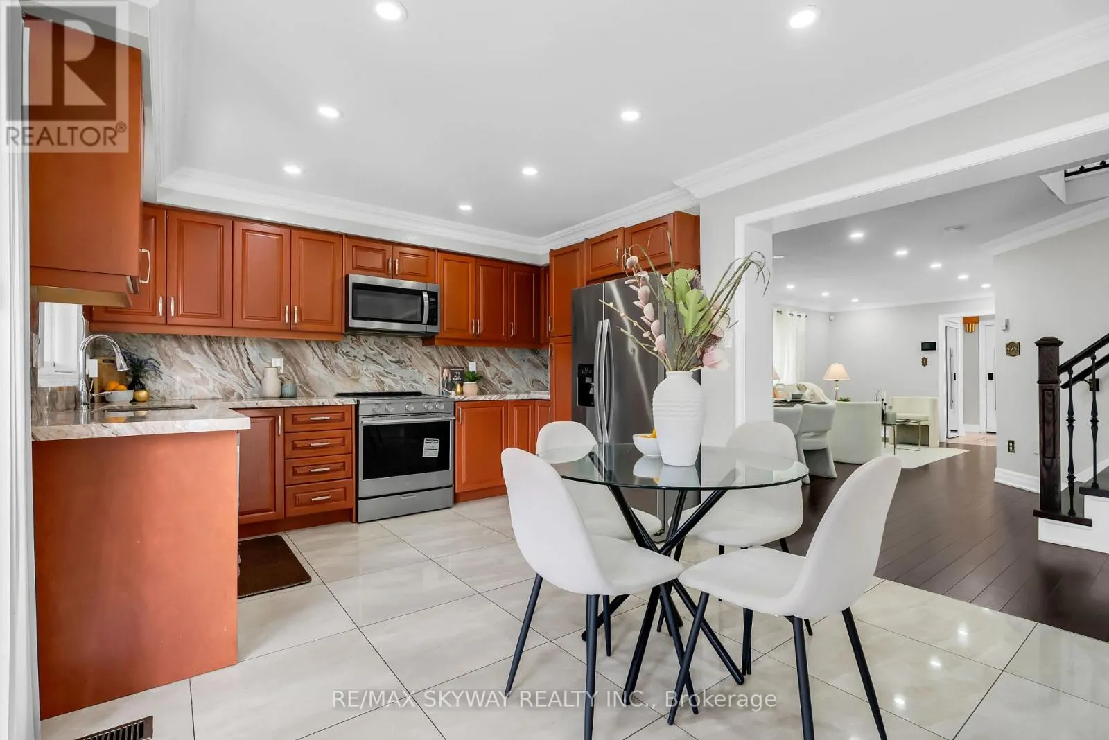 6214 MIRIAM WAY