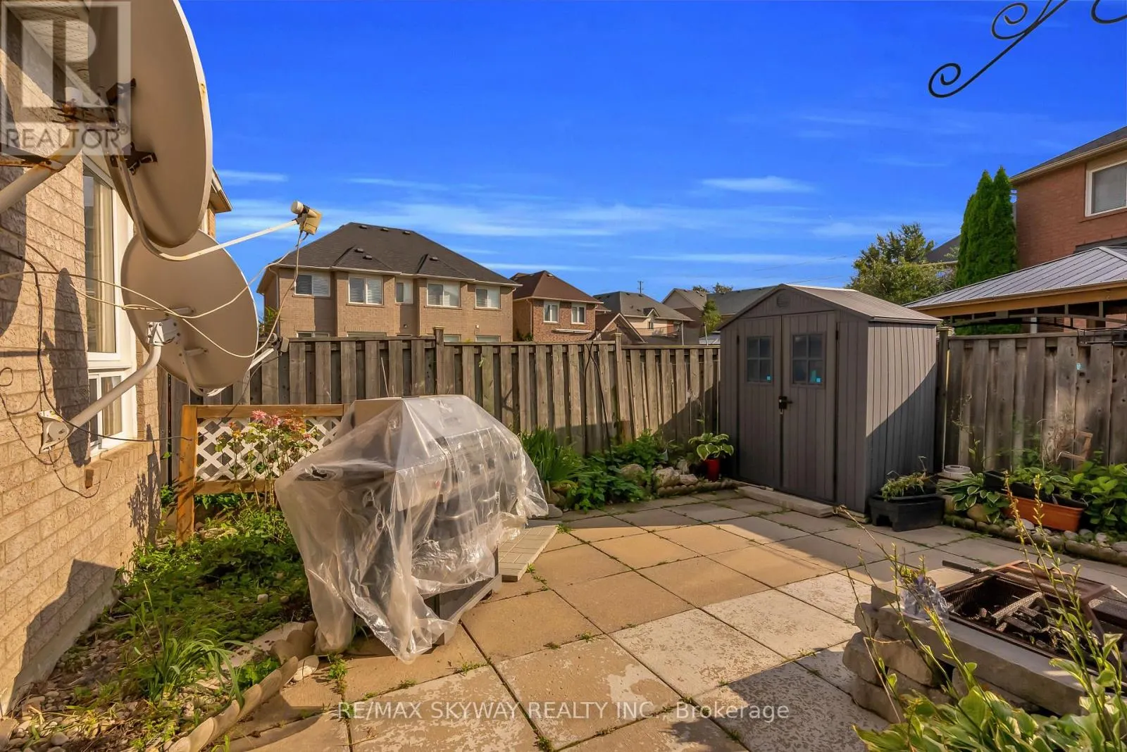 6214 MIRIAM WAY