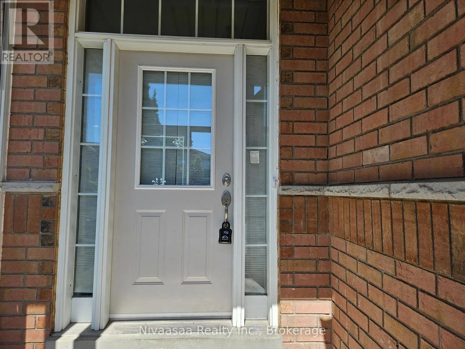 926 LEDBURY CRESCENT