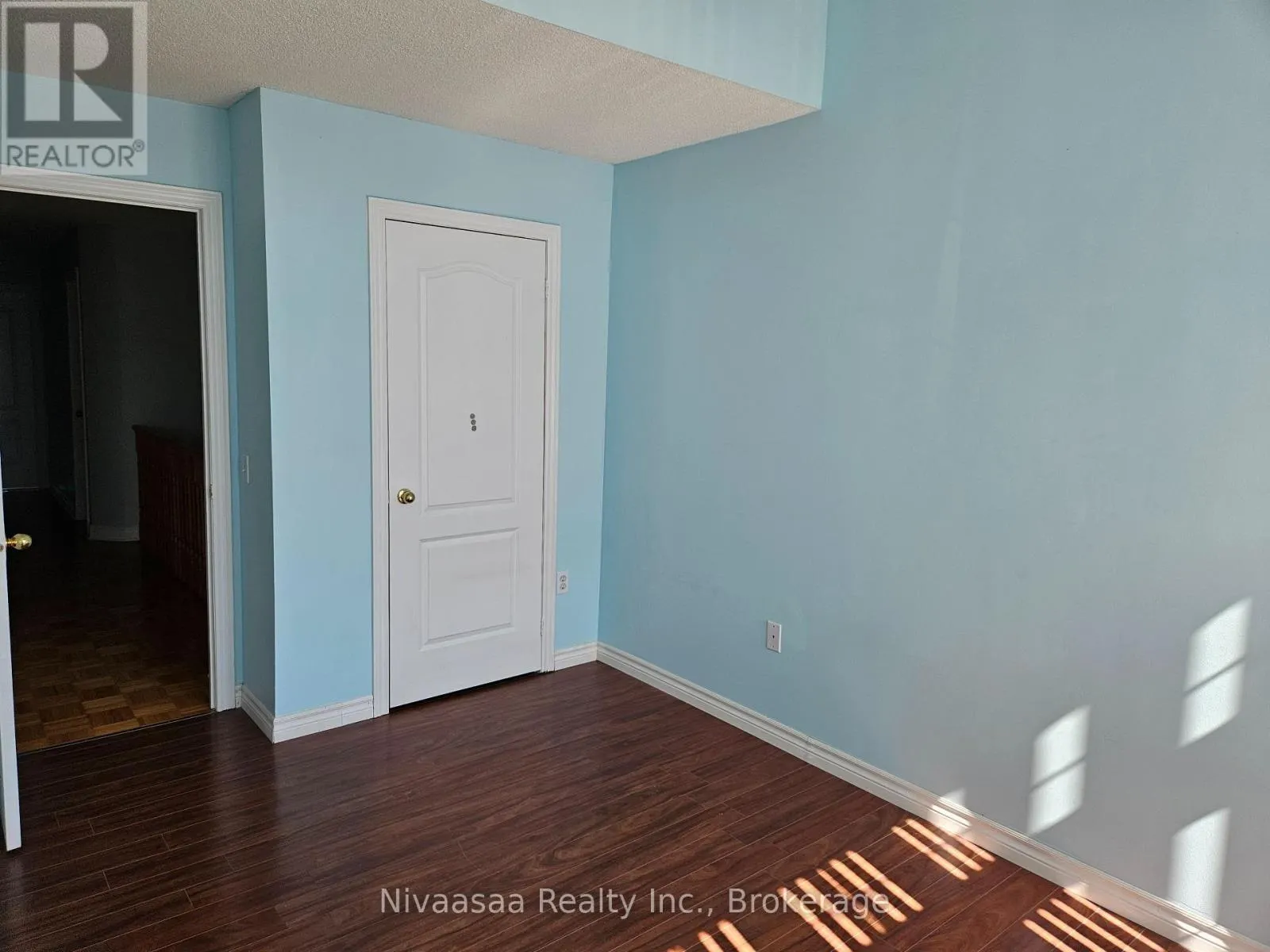 926 LEDBURY CRESCENT