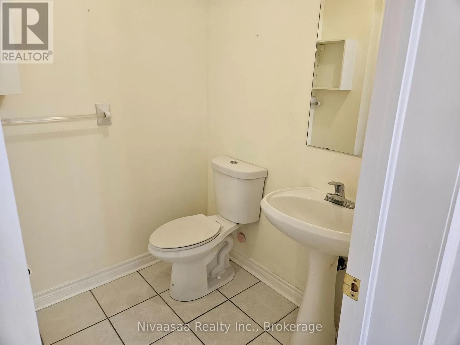 926 LEDBURY CRESCENT