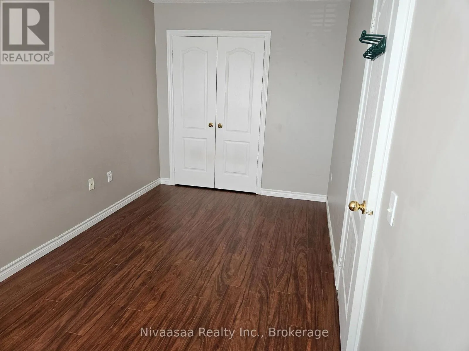 926 LEDBURY CRESCENT