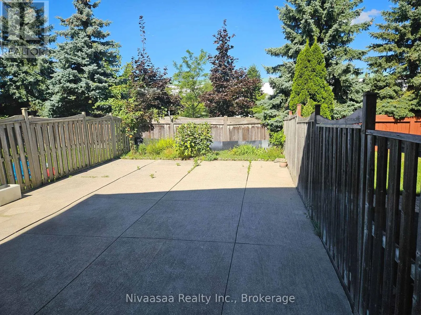 926 LEDBURY CRESCENT