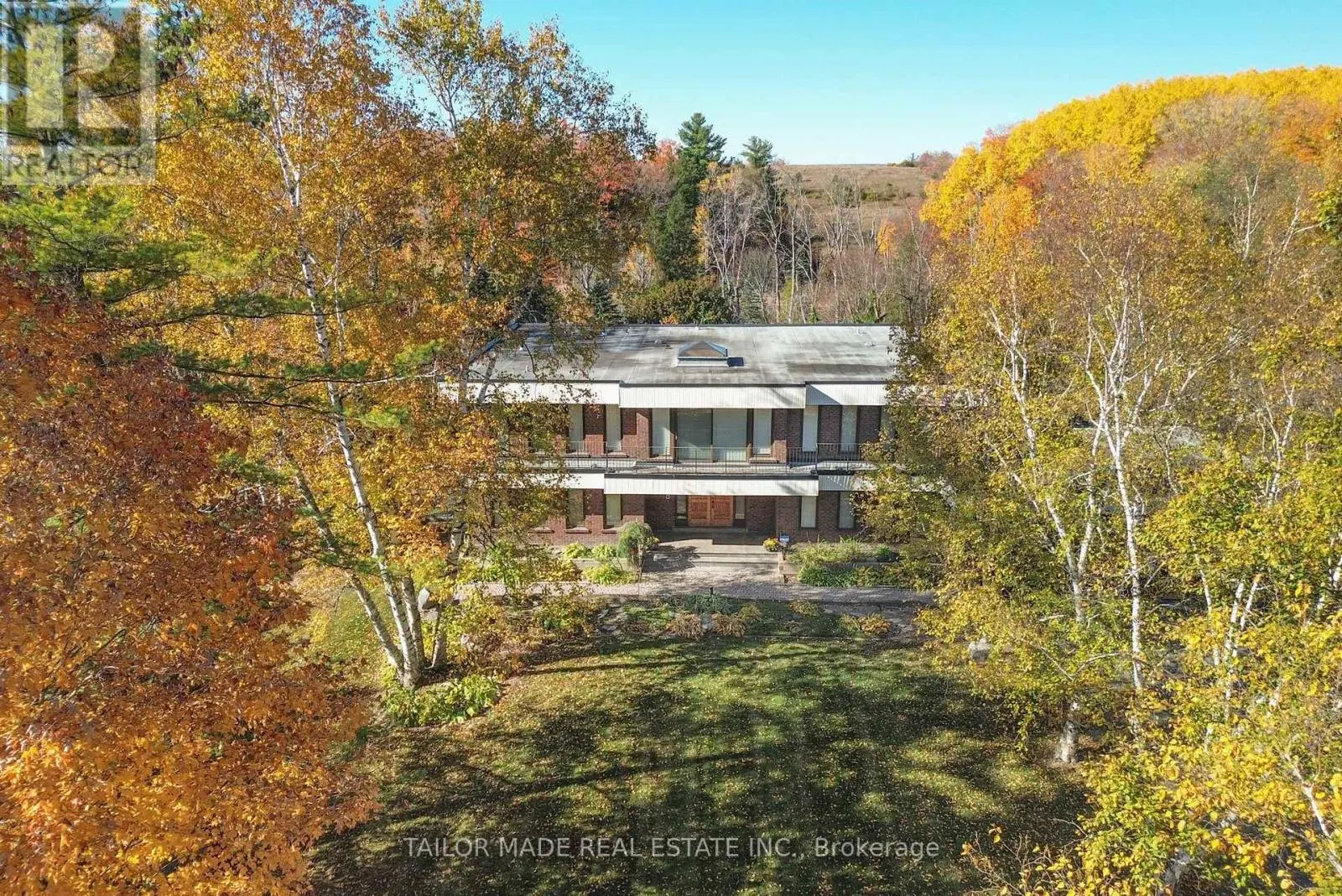 40 WALTON DRIVE