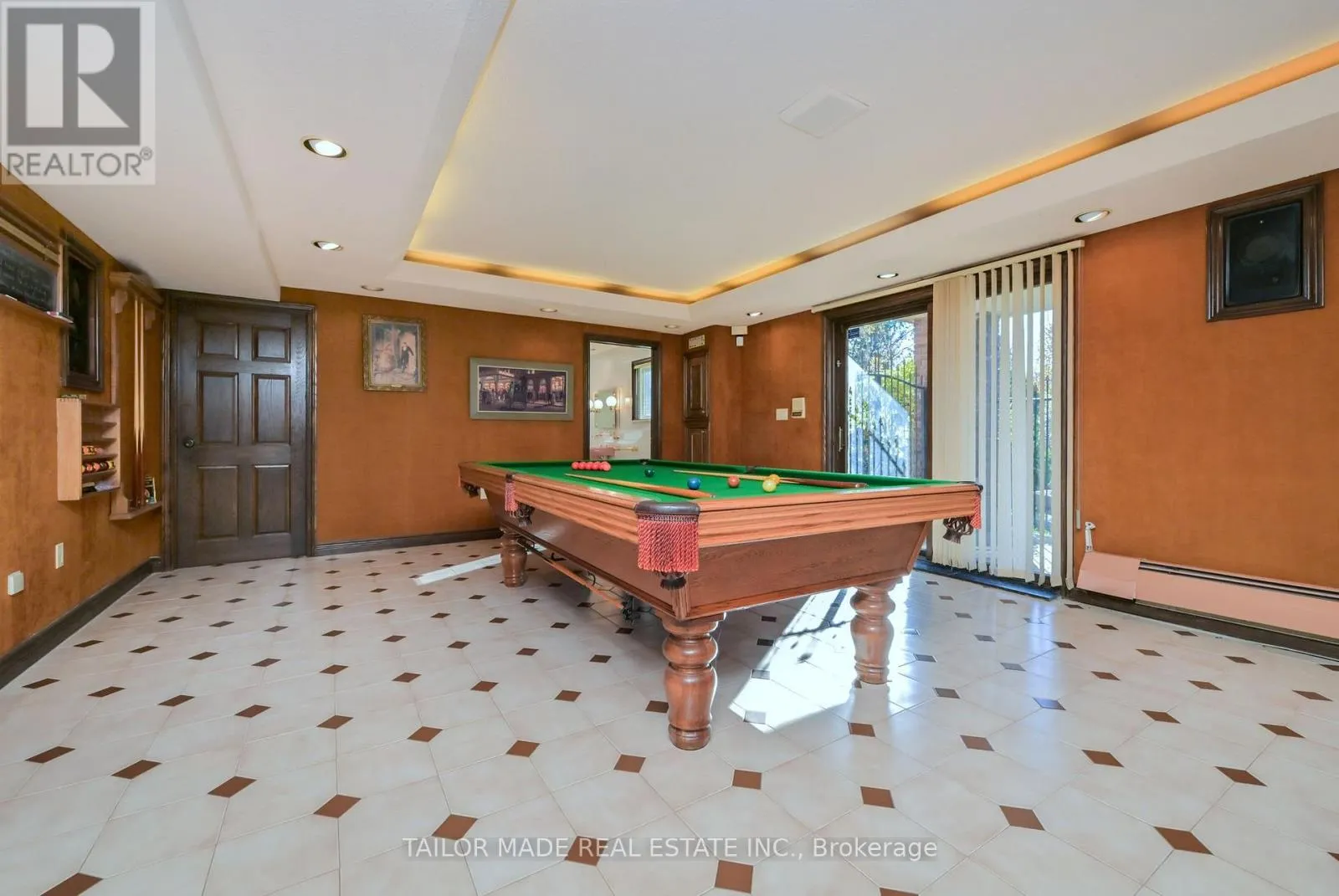 40 WALTON DRIVE