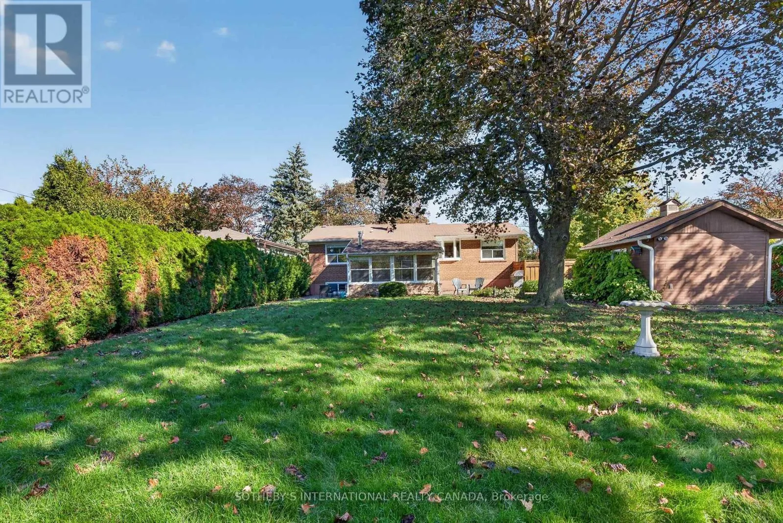 871 MISSISSAUGA VALLEY BOULEVARD