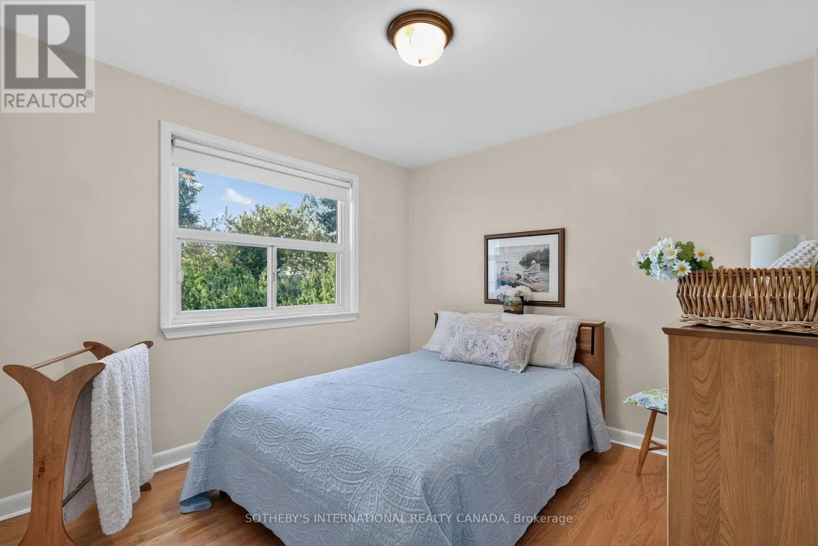 871 MISSISSAUGA VALLEY BOULEVARD