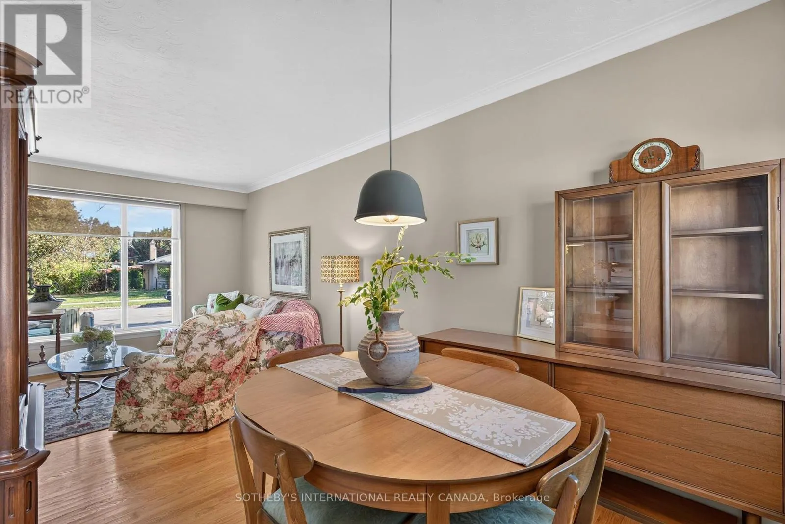 871 MISSISSAUGA VALLEY BOULEVARD