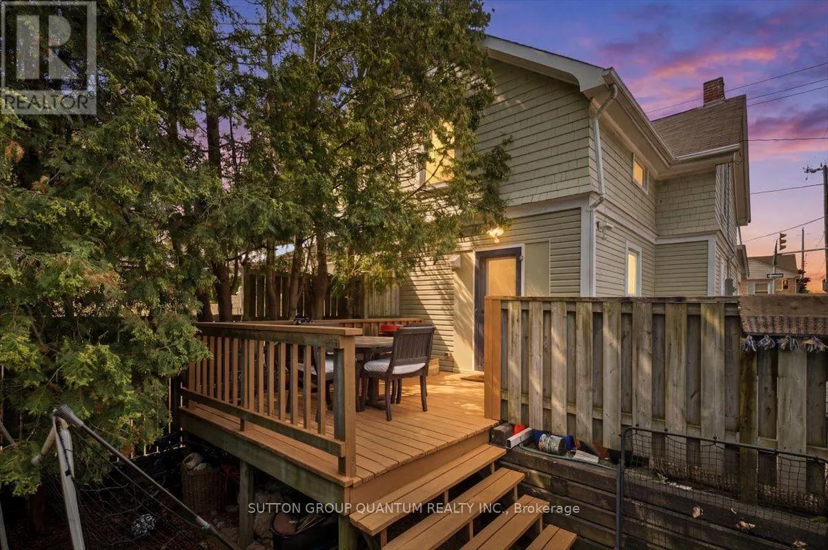 137 CHISHOLM STREET