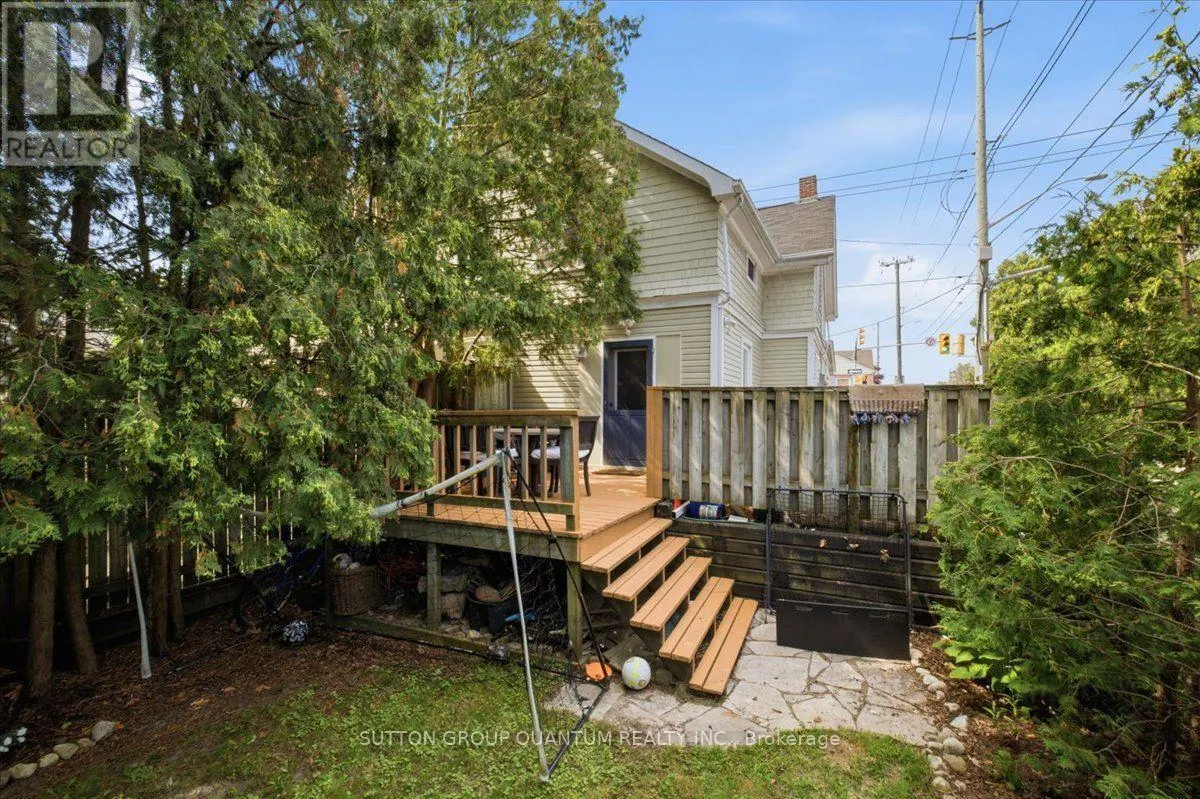 137 CHISHOLM STREET
