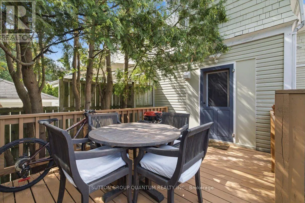 137 CHISHOLM STREET