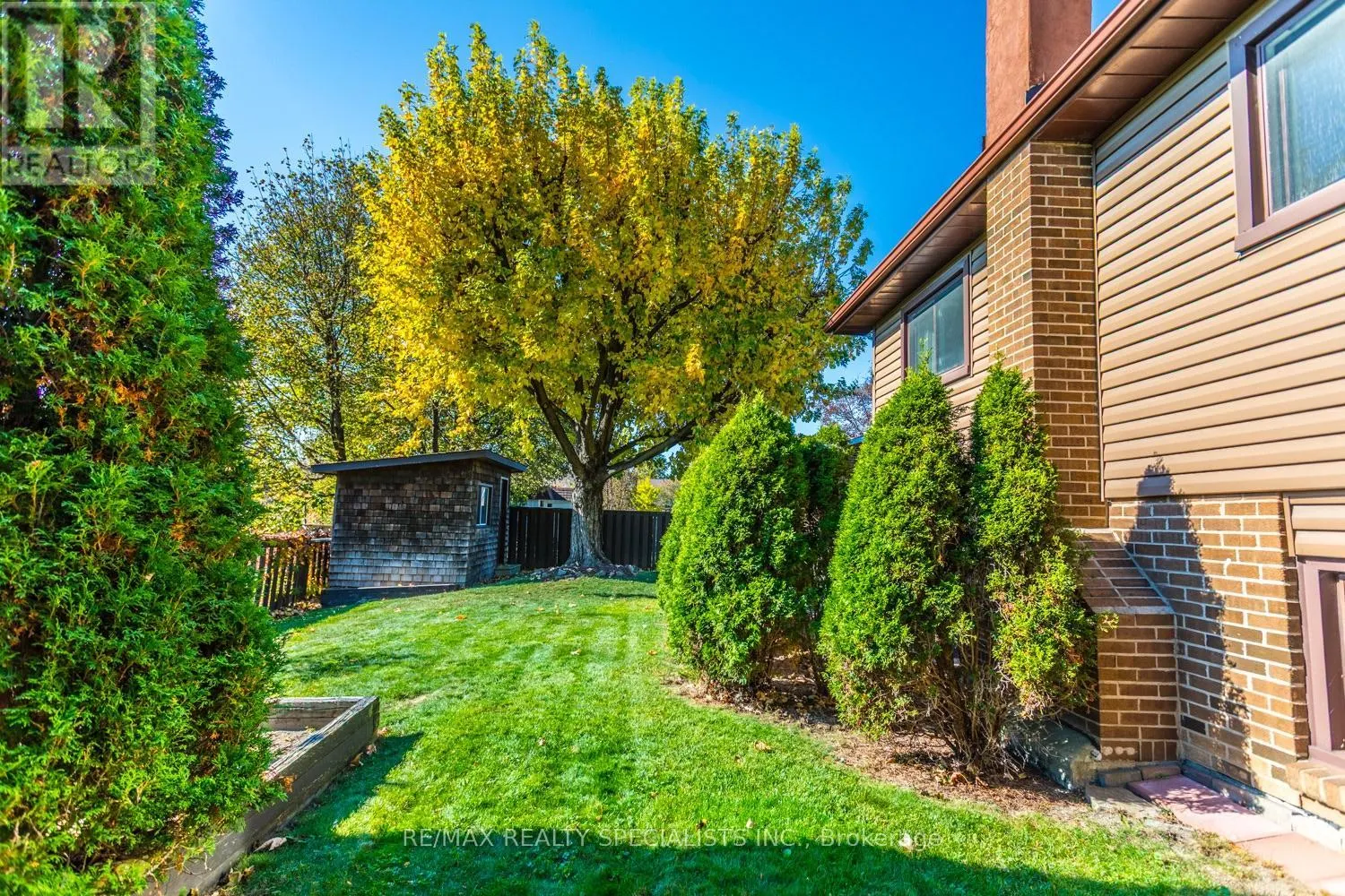 2412 BRASILIA CIRCLE