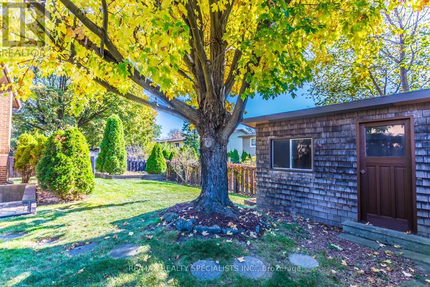 2412 BRASILIA CIRCLE