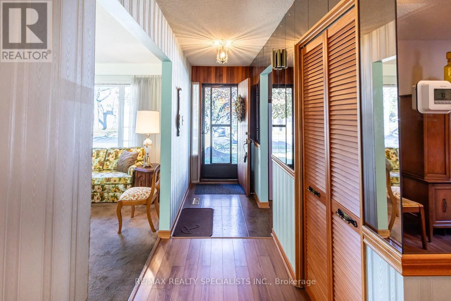 2412 BRASILIA CIRCLE