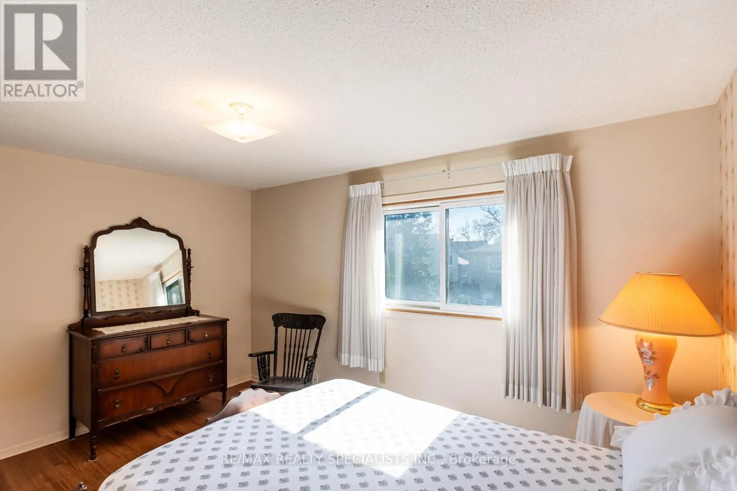 2412 BRASILIA CIRCLE