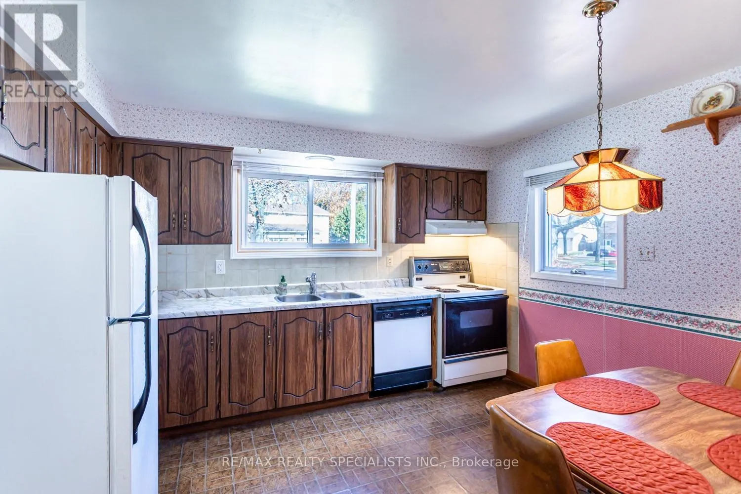 2412 BRASILIA CIRCLE