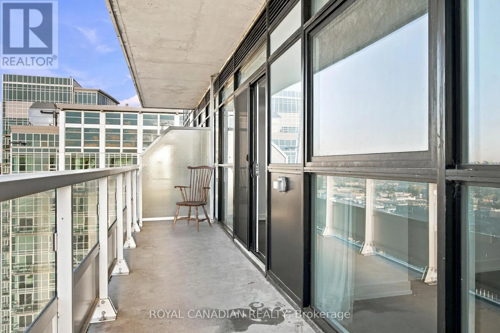 2801 - 251 MANITOBA STREET