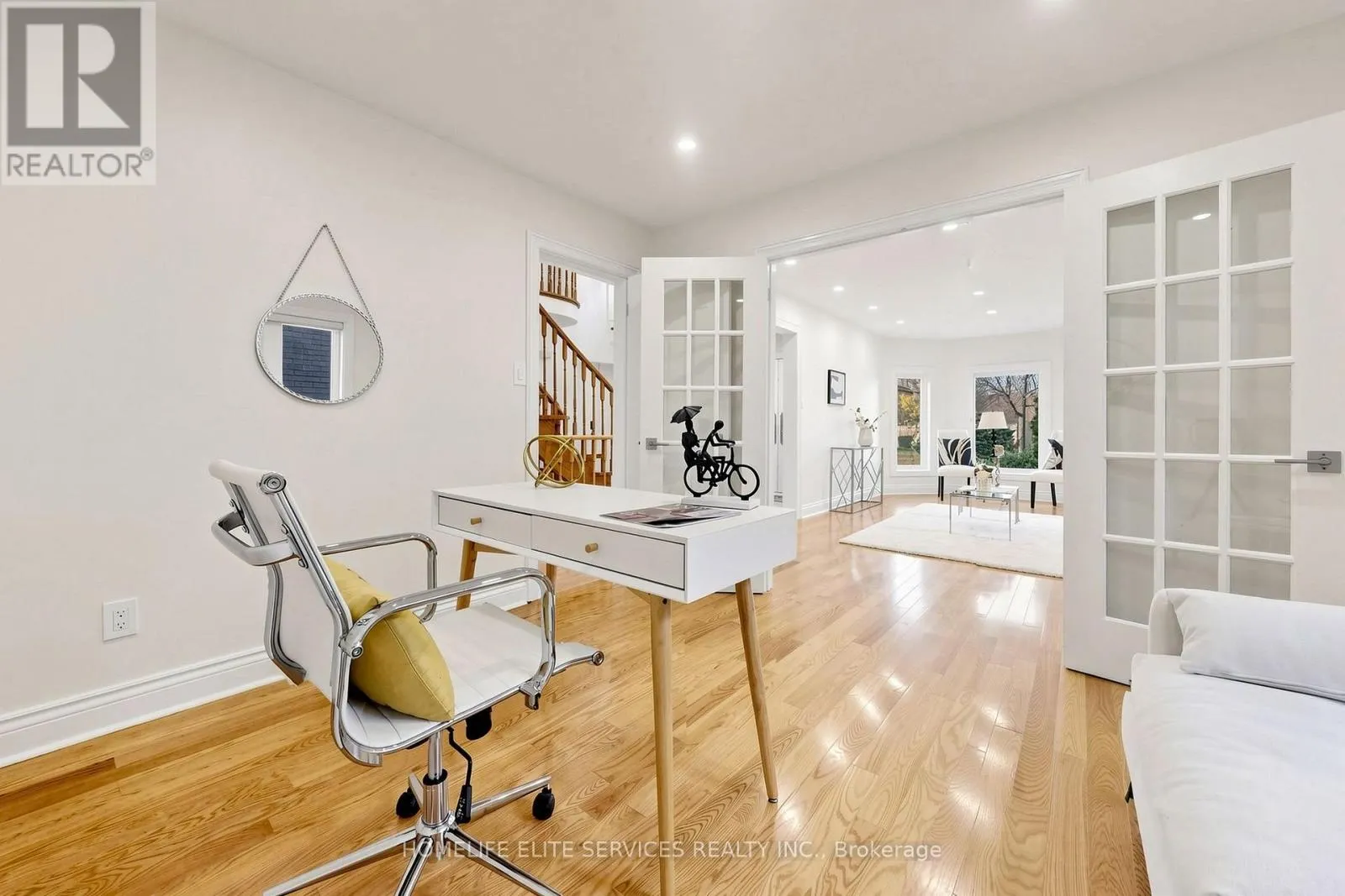 2432 STOLL DRIVE