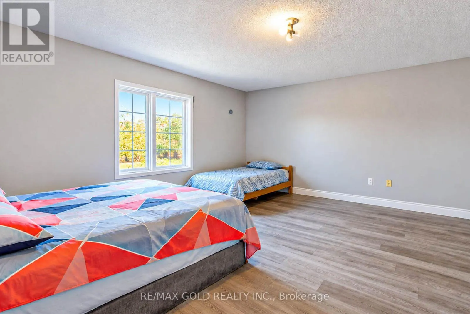 104 TUMBLEWEED TRAIL